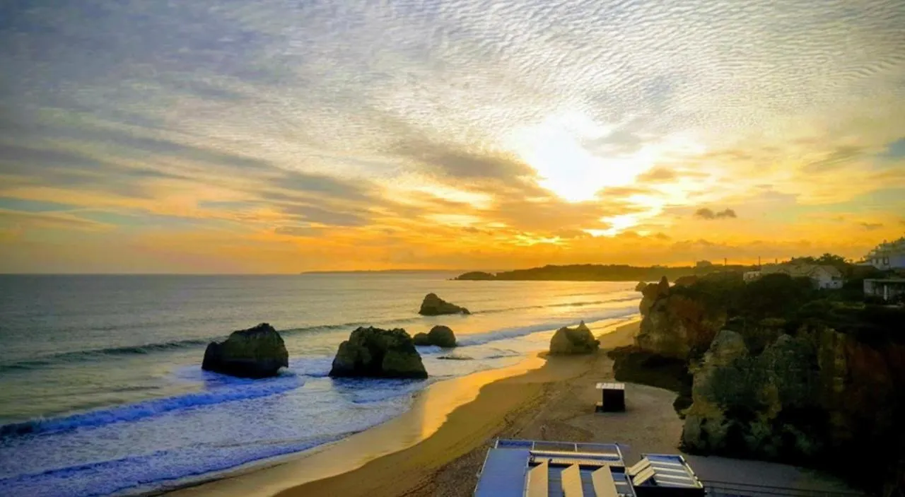 Acropole Algarve Beach Apartment Portimão